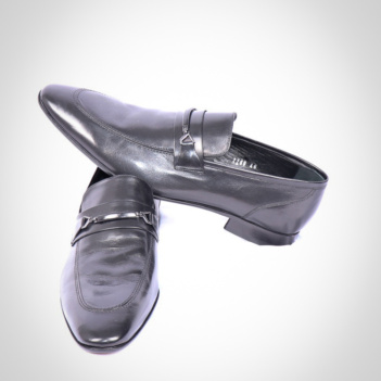Black Shoe