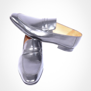 Black Shoe