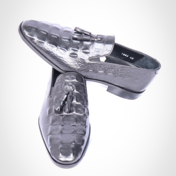 Black Shoe