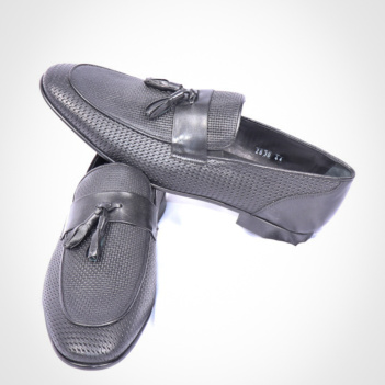 Black Shoe