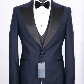 Three-piece Tuxedo blue